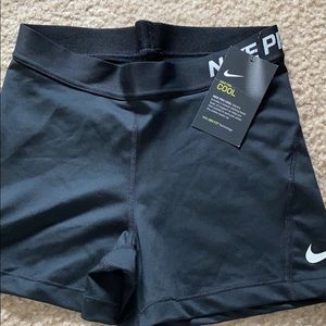 Nike Pro Cool Shorts | Size M